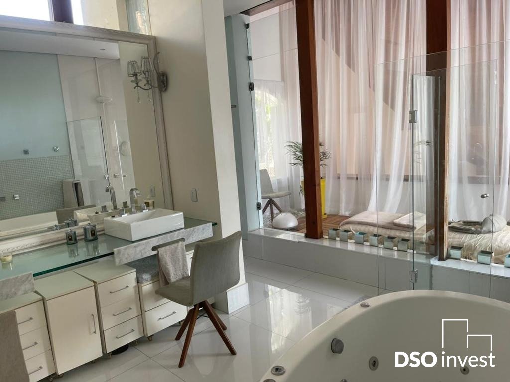 Casa à venda com 8 quartos, 650m² - Foto 14