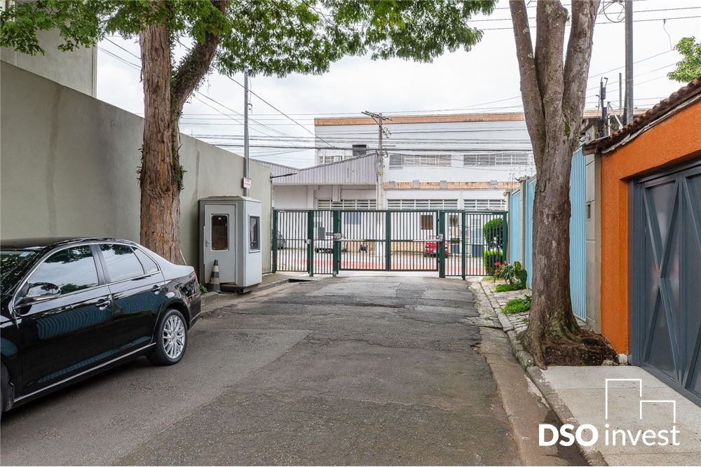 Casa à venda com 3 quartos, 320m² - Foto 2