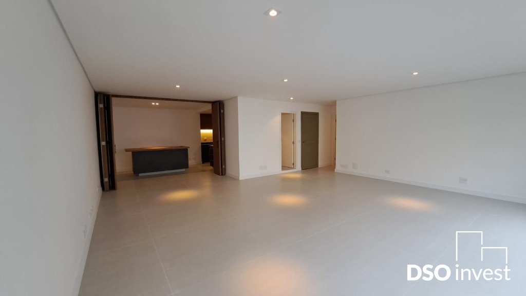 Apartamento à venda com 3 quartos, 180m² - Foto 4