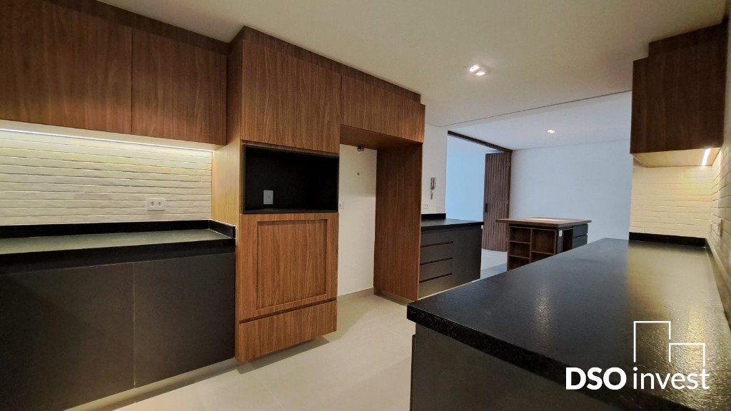 Apartamento à venda com 3 quartos, 180m² - Foto 9