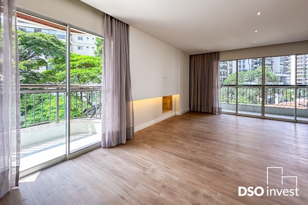 Apartamento à venda com 4 quartos, 200m² - Foto 1