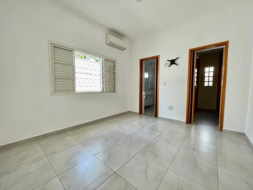 Casa à venda com 4 quartos, 180m² - Foto 8