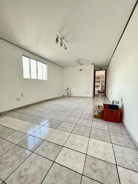 Casa à venda com 4 quartos, 180m² - Foto 11