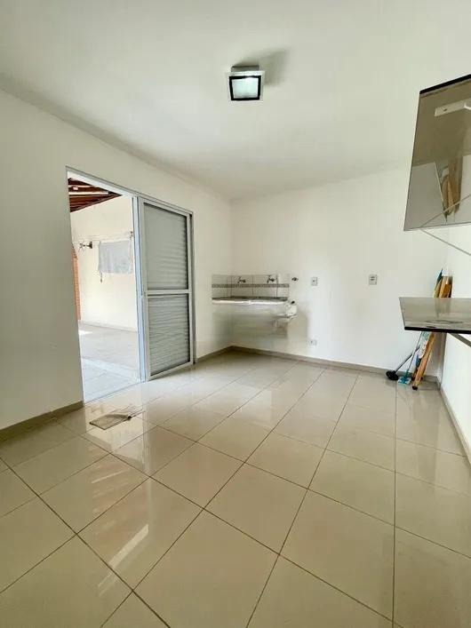 Casa à venda com 4 quartos, 180m² - Foto 13