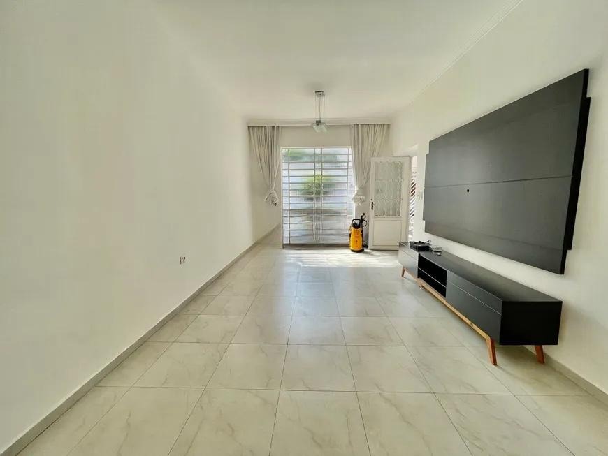 Casa à venda com 4 quartos, 180m² - Foto 4