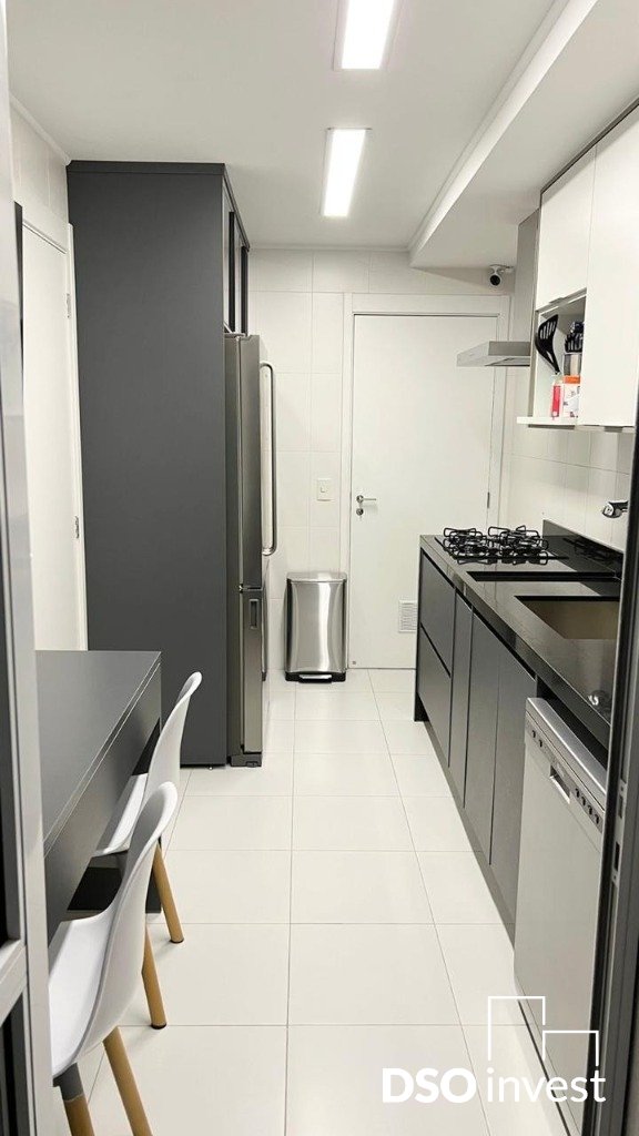 Apartamento à venda com 3 quartos, 170m² - Foto 6