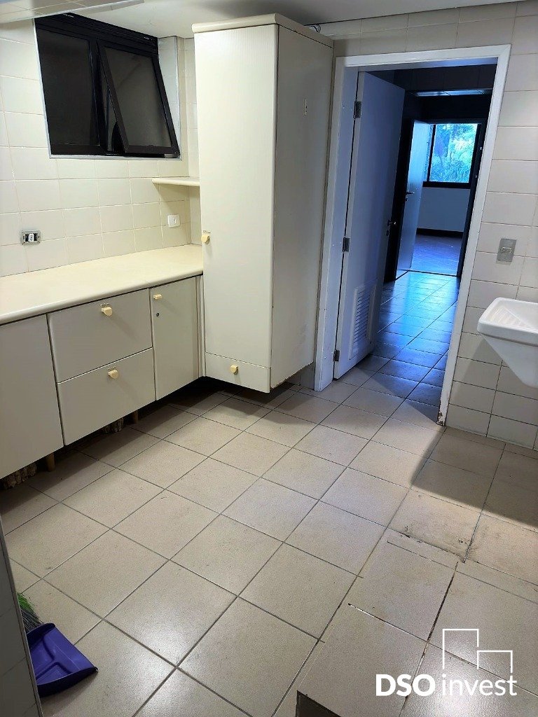 Apartamento à venda com 3 quartos, 170m² - Foto 16