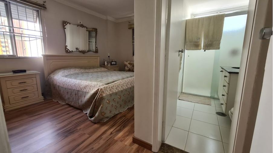 Apartamento à venda com 3 quartos, 115m² - Foto 8