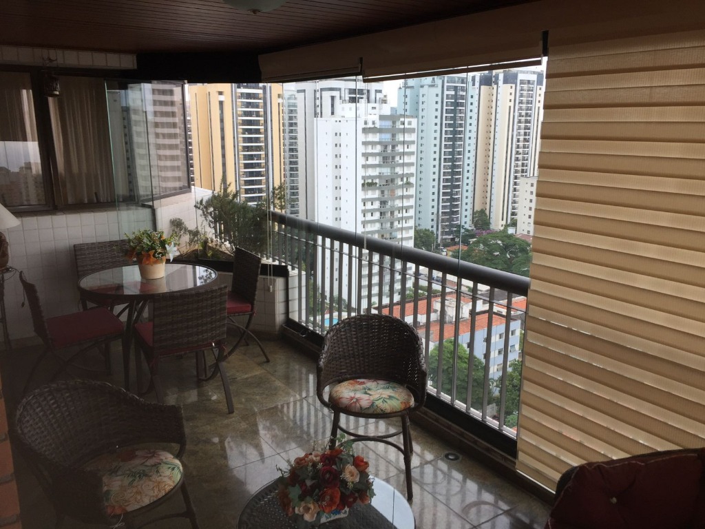 Apartamento à venda com 4 quartos, 200m² - Foto 3