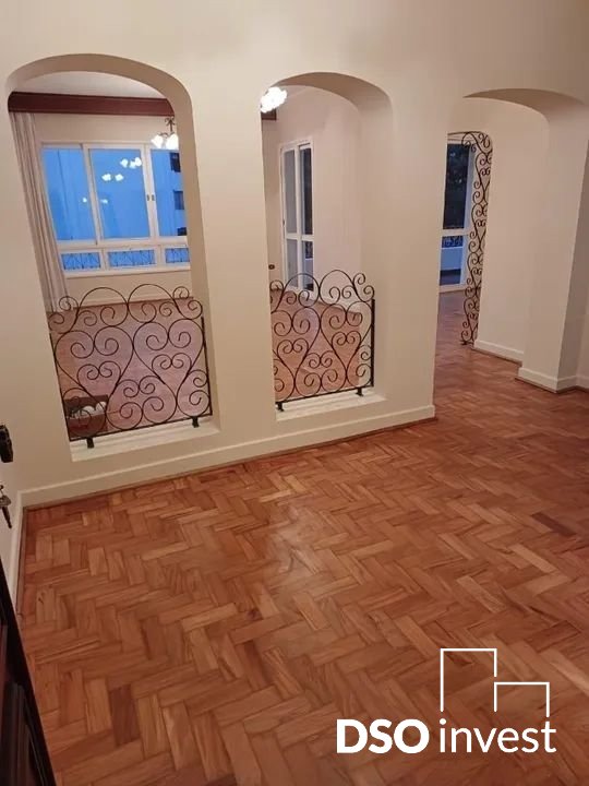 Apartamento à venda com 4 quartos, 210m² - Foto 2