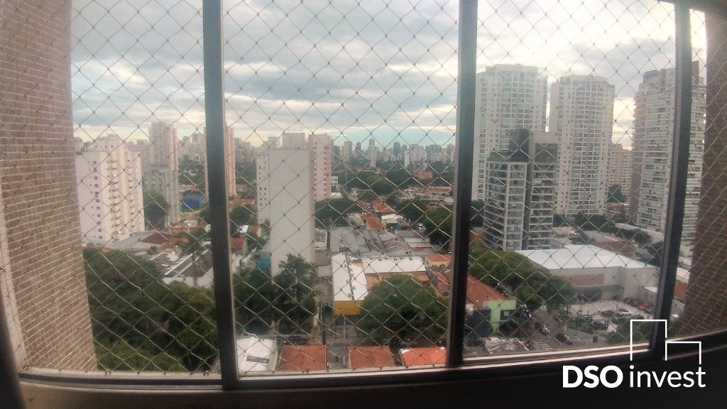 Apartamento à venda com 2 quartos, 70m² - Foto 2