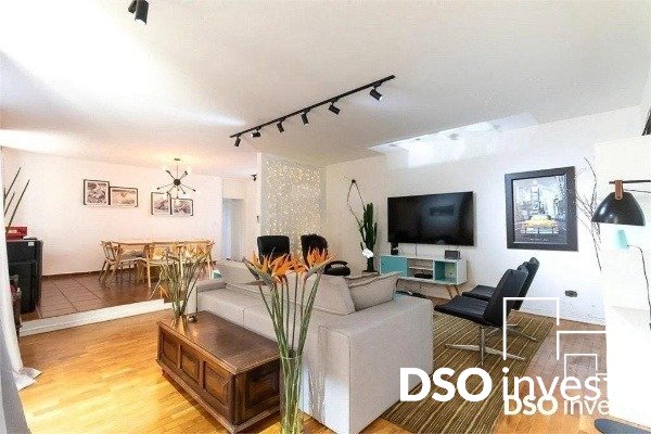 Apartamento à venda com 3 quartos, 180m² - Foto 1