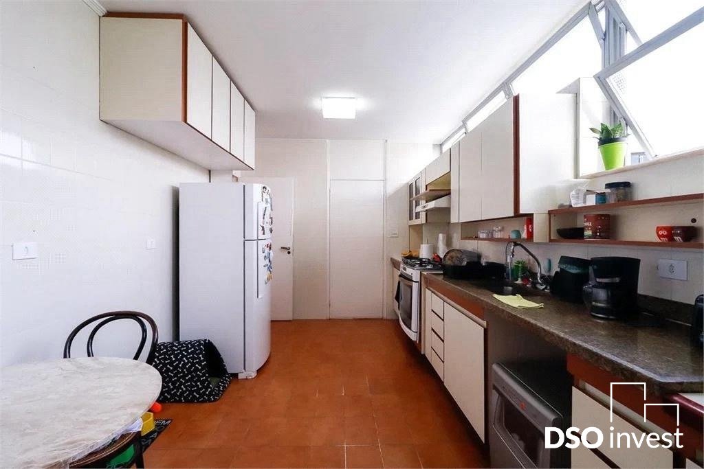 Apartamento à venda com 3 quartos, 180m² - Foto 13