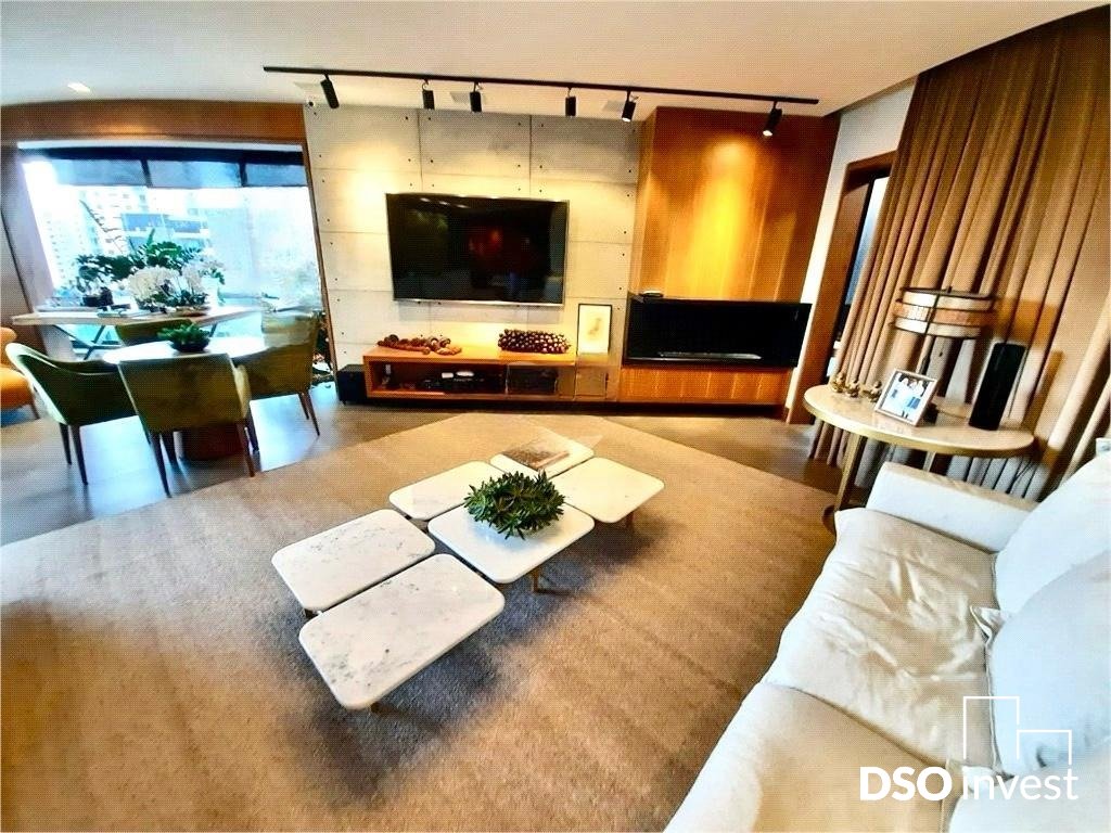 Apartamento à venda com 4 quartos, 245m² - Foto 1