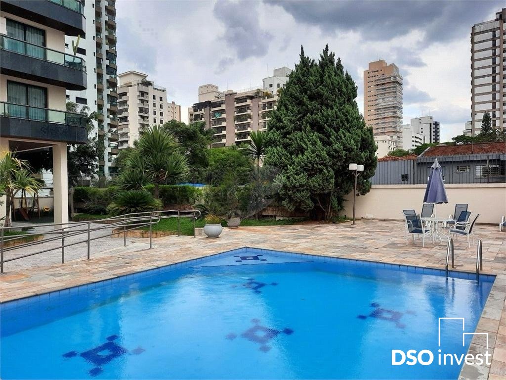 Apartamento à venda com 4 quartos, 245m² - Foto 15