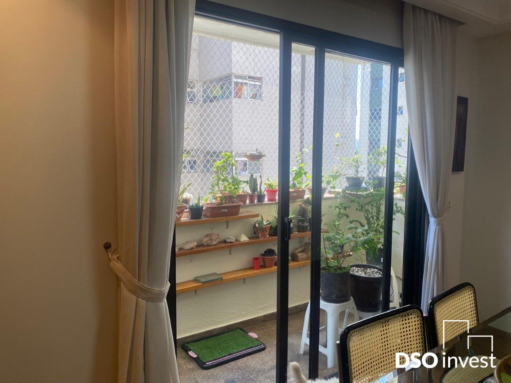 Apartamento à venda com 3 quartos, 100m² - Foto 2