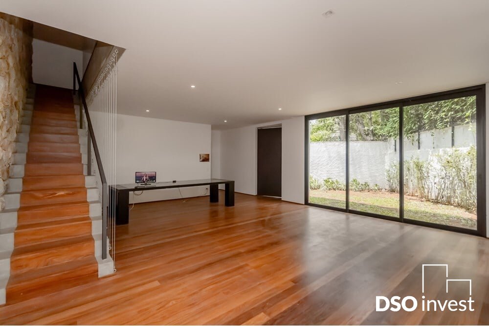 Casa à venda com 3 quartos, 318m² - Foto 8