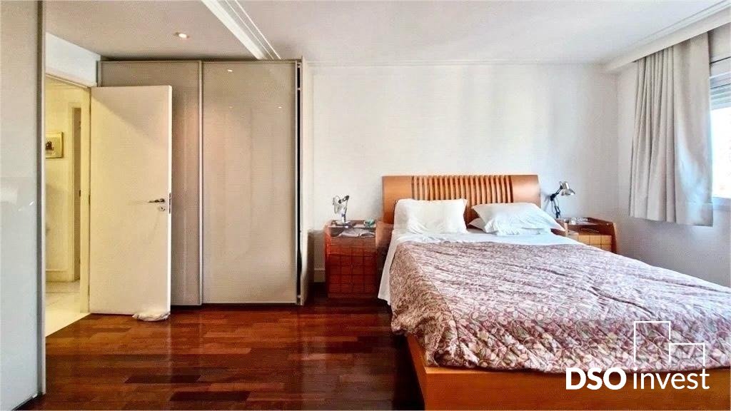 Apartamento à venda com 4 quartos, 233m² - Foto 14