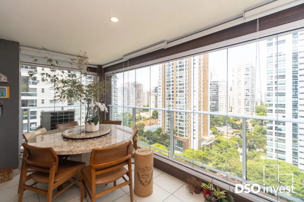 Apartamento à venda com 2 quartos, 70m² - Foto 3