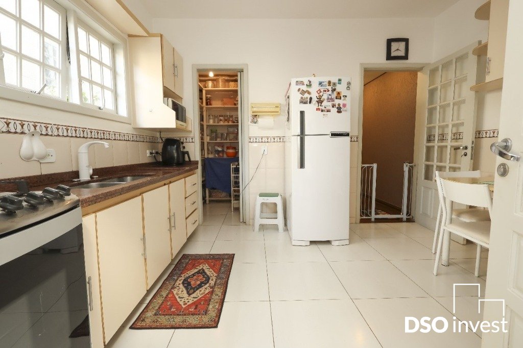 Sobrado à venda com 4 quartos, 160m² - Foto 4