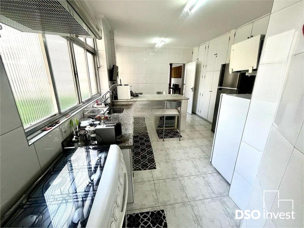 Apartamento à venda com 3 quartos, 200m² - Foto 6