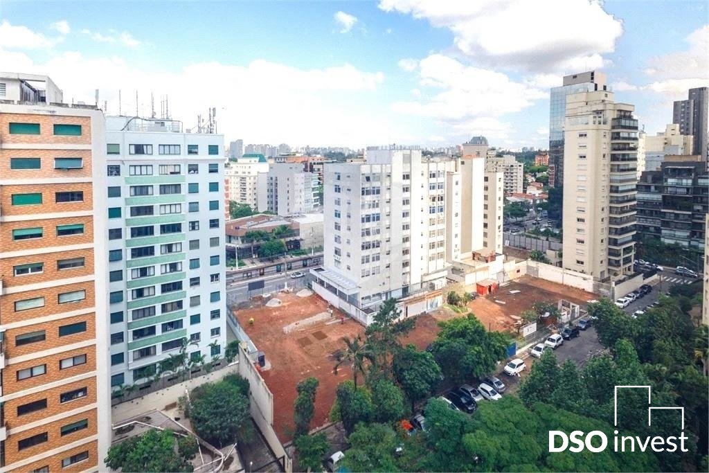 Apartamento à venda com 2 quartos, 100m² - Foto 12