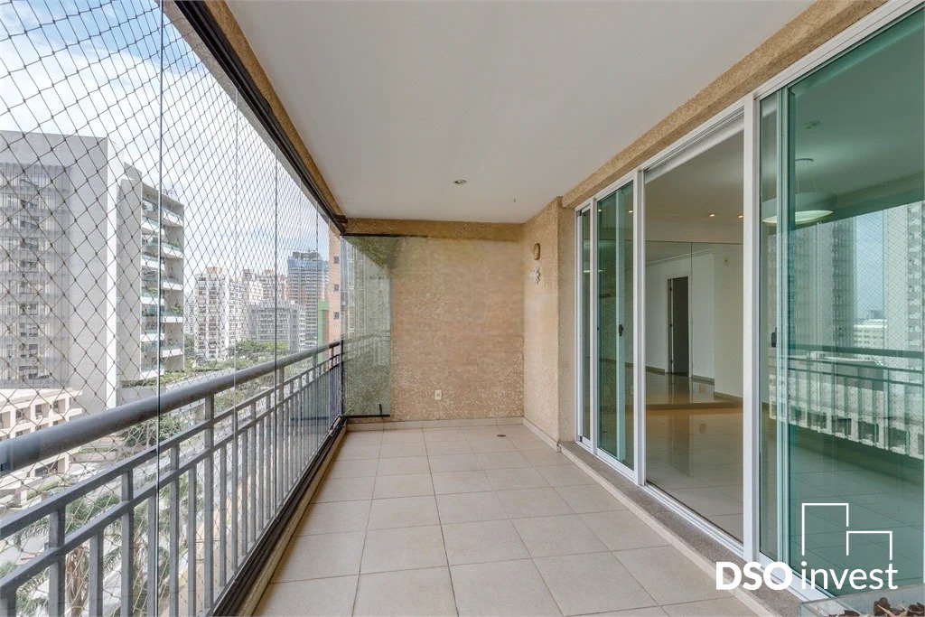 Apartamento à venda com 3 quartos, 130m² - Foto 2