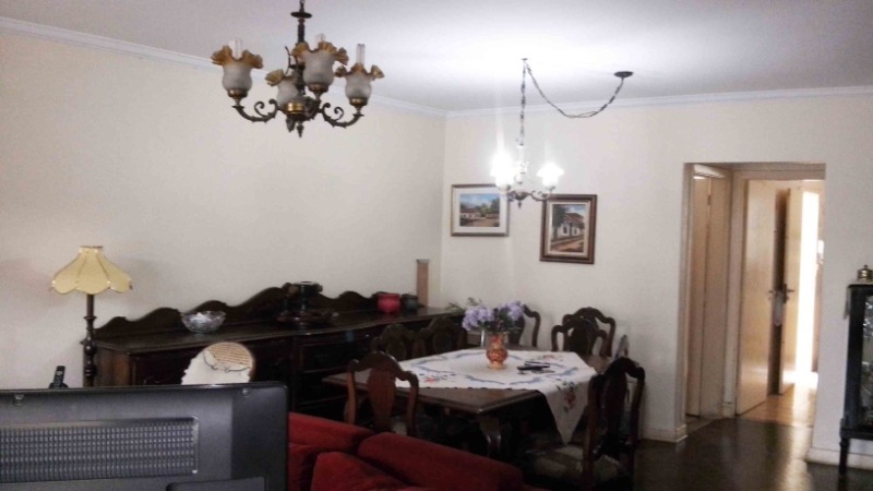 Sobrado à venda com 3 quartos, 190m² - Foto 1